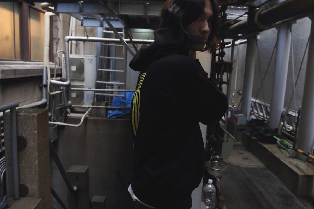 MAPLE SHOCK HOODIE
