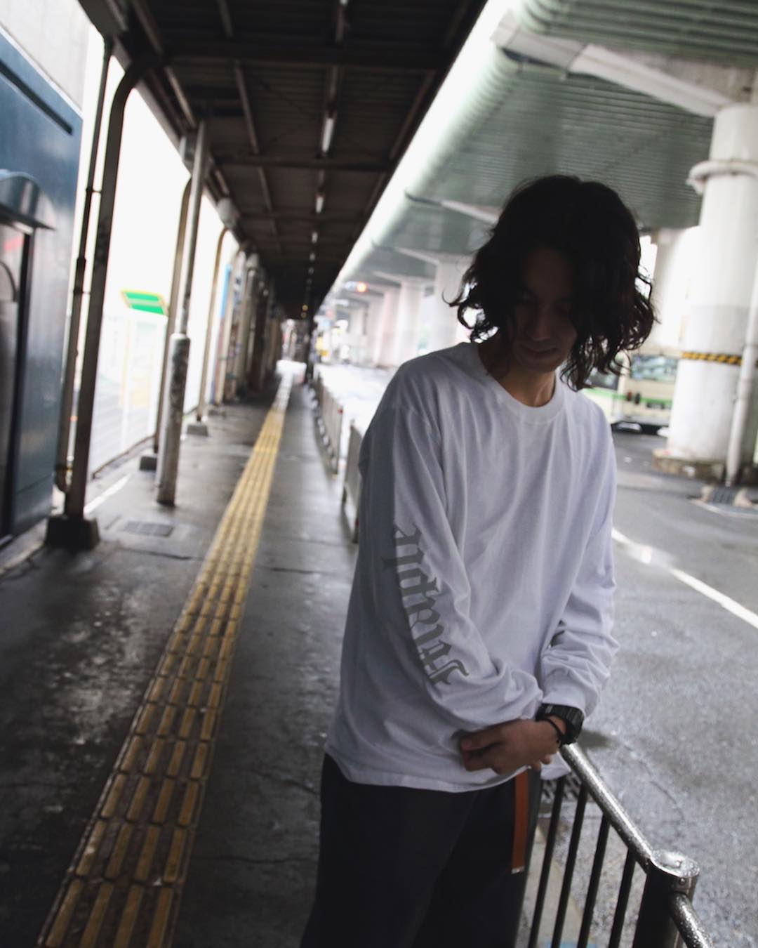 REFLECTOR LONG SLEEVE TEE